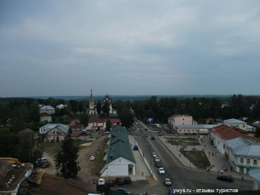 Вид центральной площади Нерехты с высоты колокольни Казанского собора