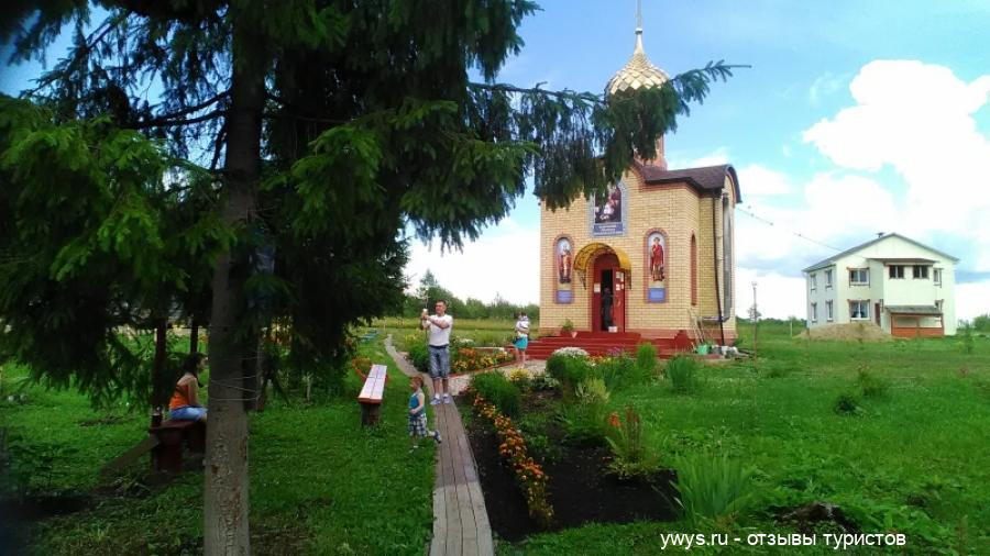 Святой источник Рождества Пресвятой Богородицы под Буем в Костромской области.